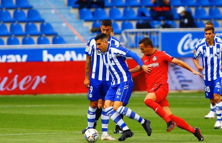 转会新闻关于赛前西甲焦点战，塞维利亚门线救险，球迷炸锅，球队文化再被提及的信息