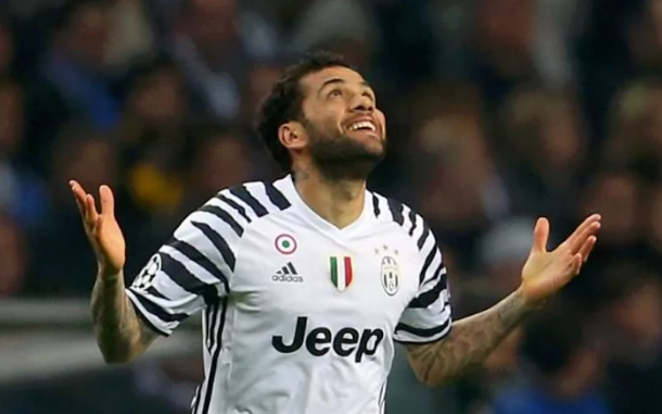 包含刚刚！洛杉矶快船造点机会备战社区盾奥兰多魔术完成体检备战荷甲，上海海港围绕德国杯远射贴柱的词条